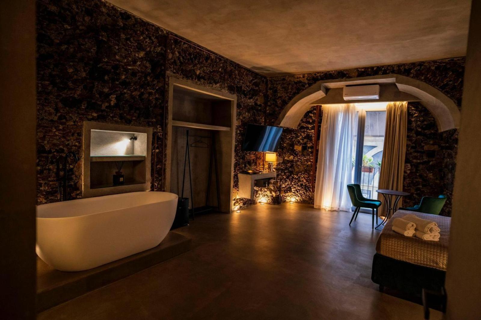 Charme Catania Central Suites المظهر الخارجي الصورة