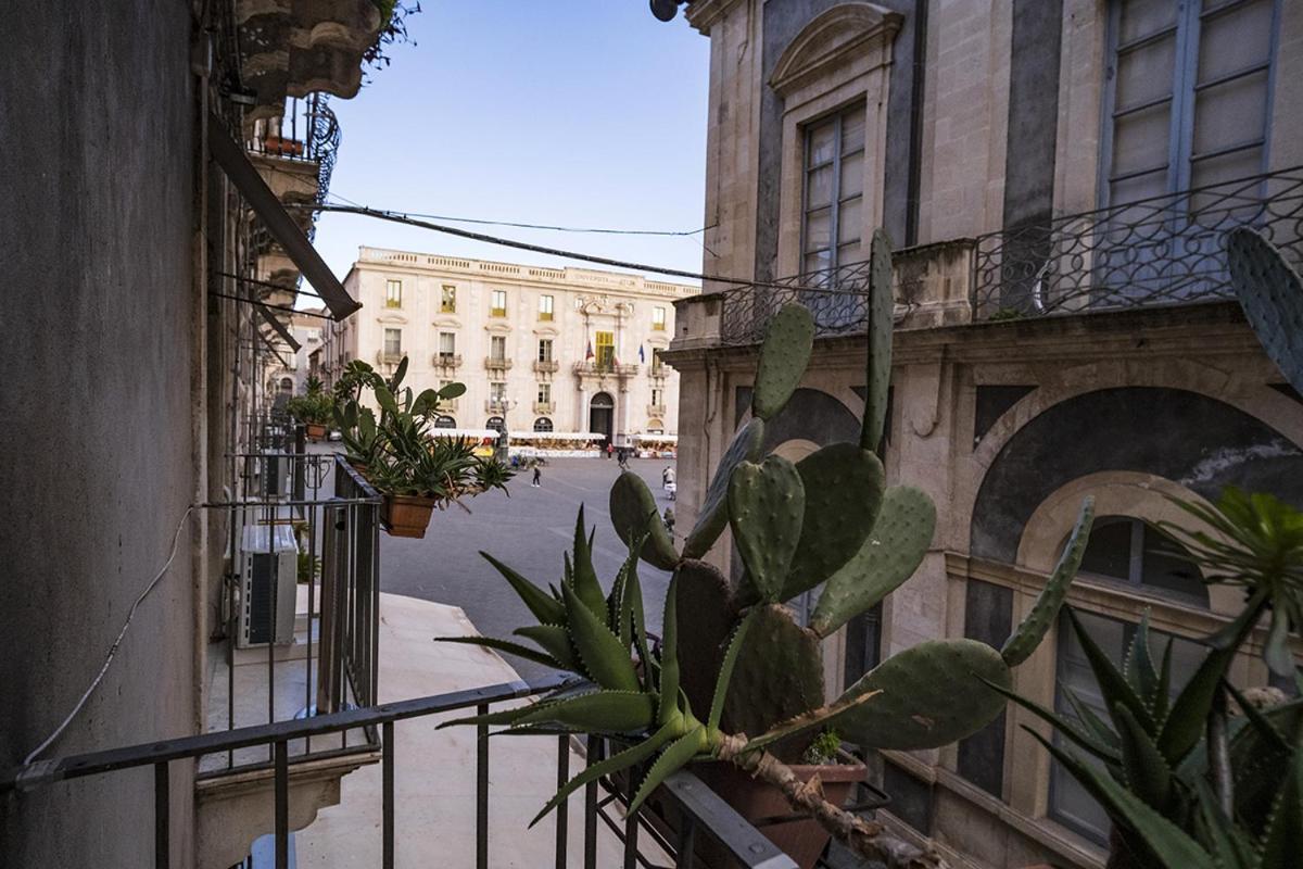 Charme Catania Central Suites المظهر الخارجي الصورة