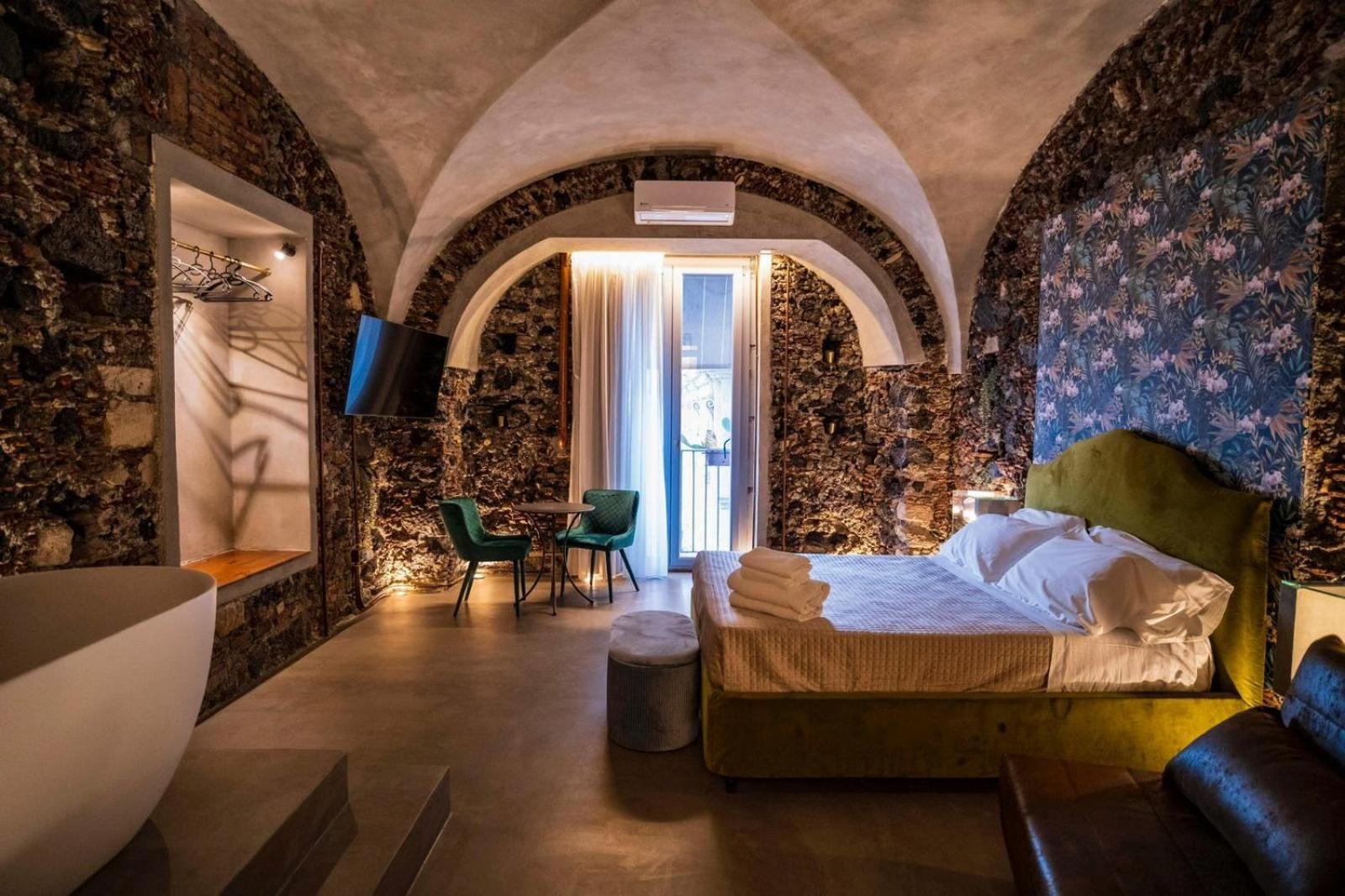 Charme Catania Central Suites المظهر الخارجي الصورة