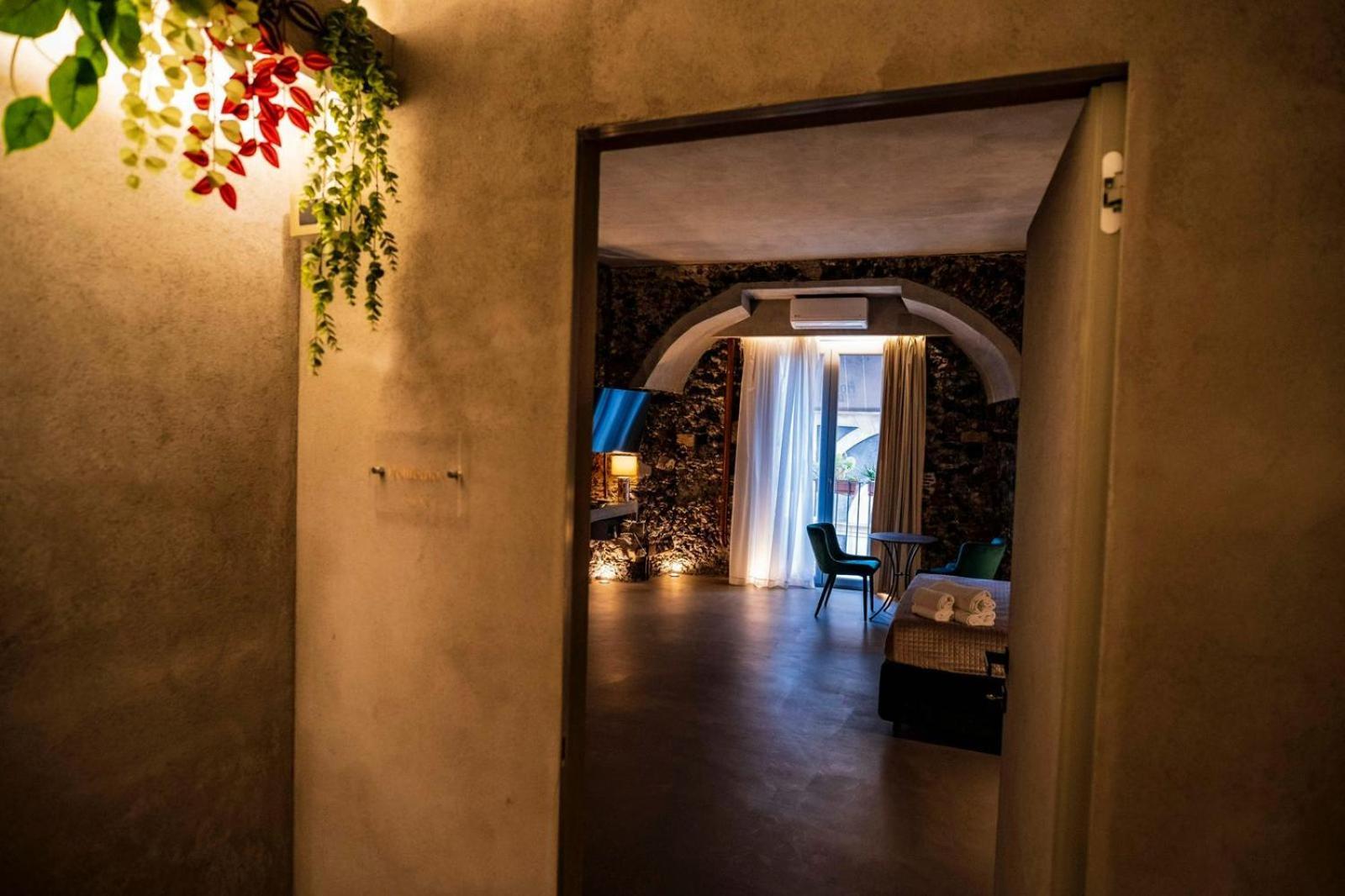 Charme Catania Central Suites المظهر الخارجي الصورة