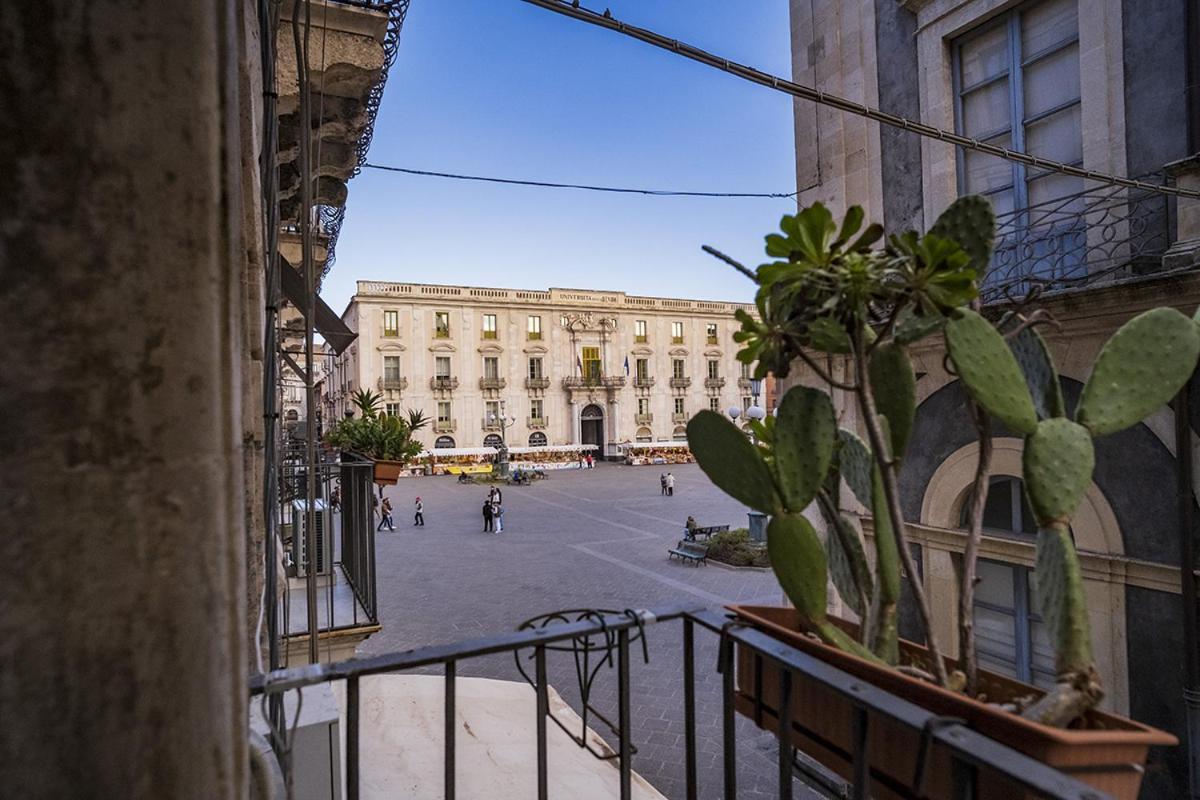 Charme Catania Central Suites المظهر الخارجي الصورة