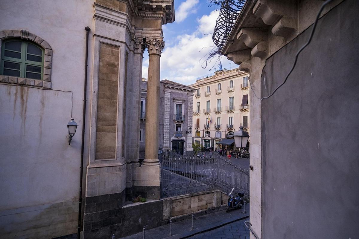 Charme Catania Central Suites المظهر الخارجي الصورة