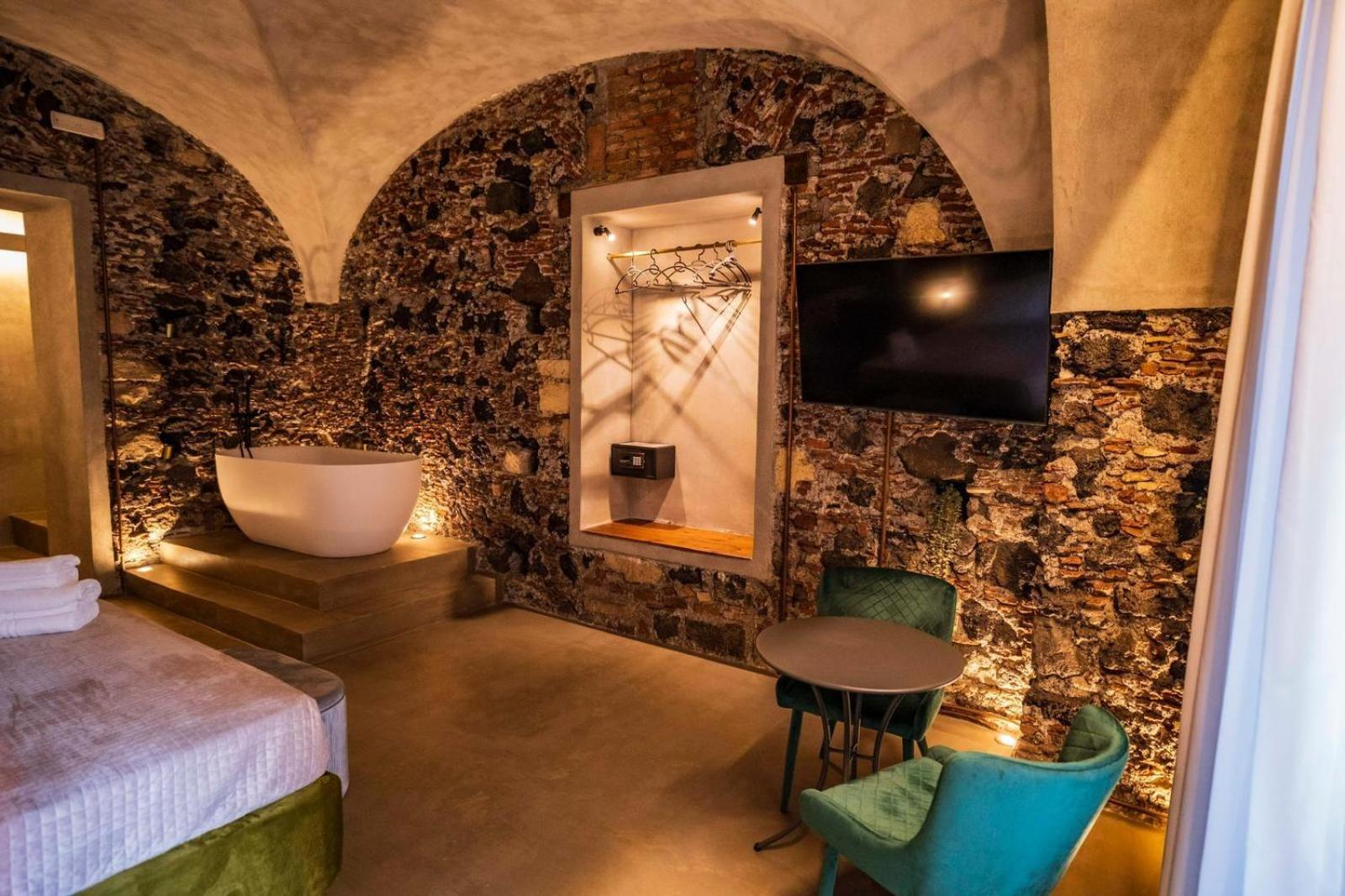 Charme Catania Central Suites المظهر الخارجي الصورة